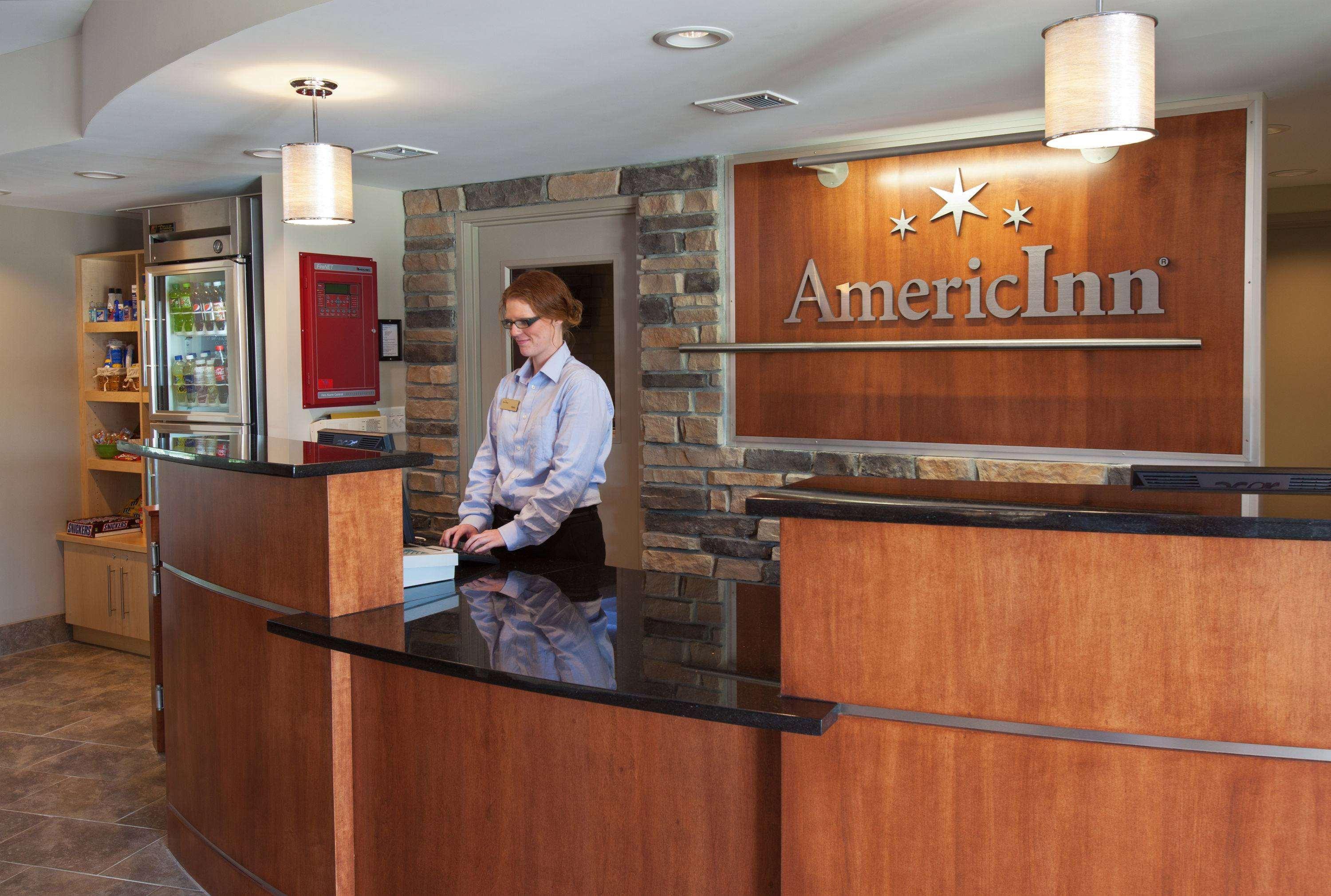 Americinn By Wyndham Fairfield Екстер'єр фото